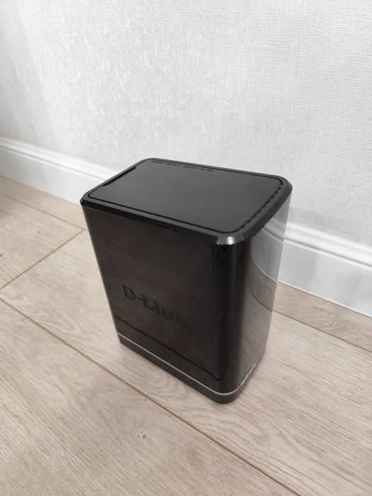 Сетевое хранилище - NAS D-Link DNS-320L