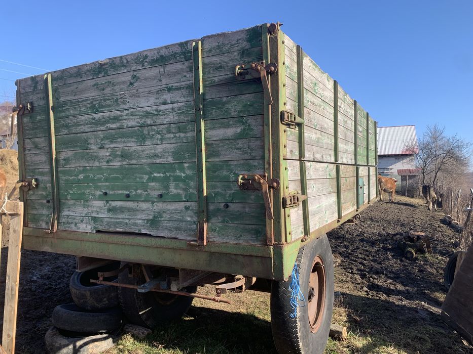 Remorca dupa tractor