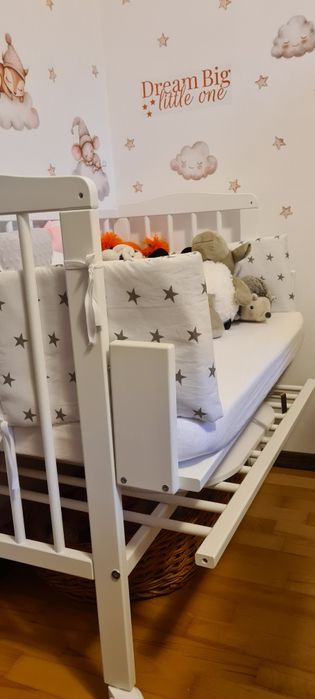 Pătuț bebeluș ajustabil