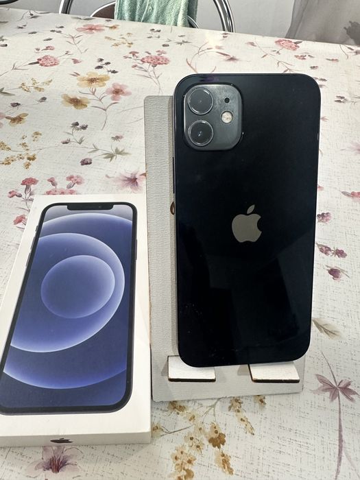 Продам iphone 12