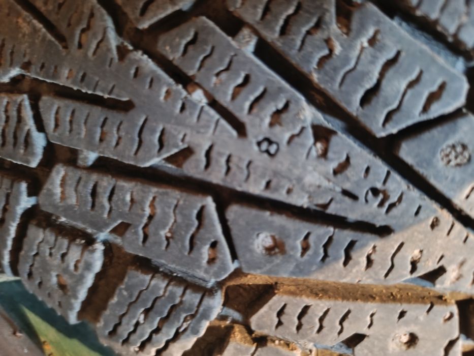 Зимние шины с дисками Р15 комплект 4шт.