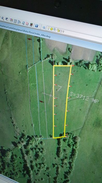 Vand teren intabulat  la munte