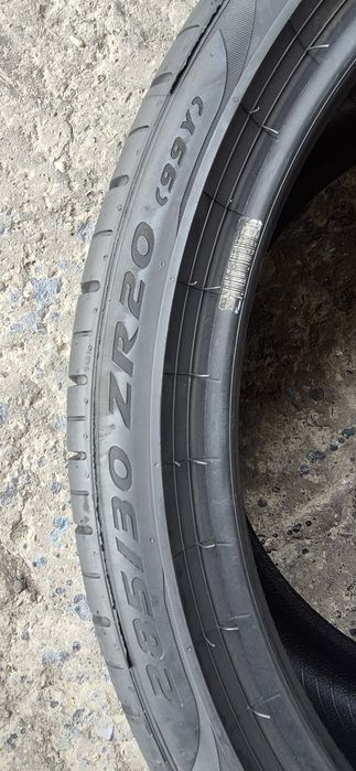 4 anvelope vara Pirelli,fata 255/35/20,spate 285/30/20.Pretul este pe bucata.
