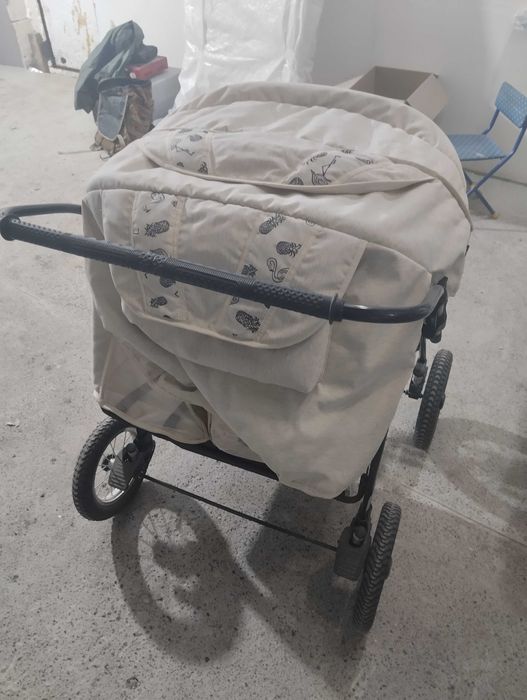 Коляска для двойни