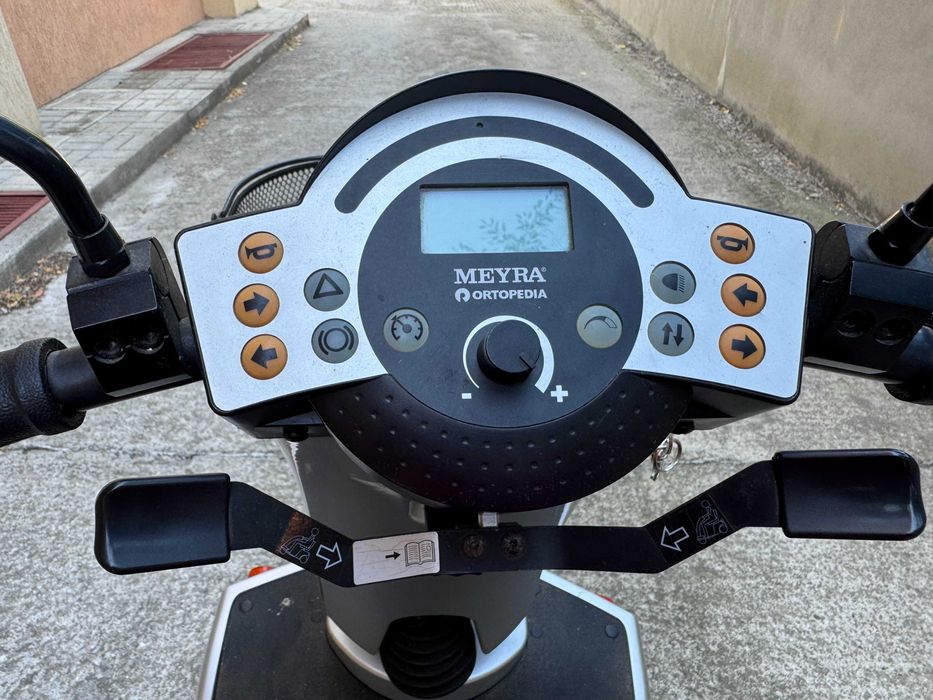 Електрическа инвалидна количка MEYRA ORTOPEDIA Cityliner 412