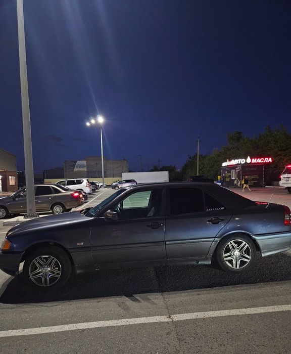 Продам мерседес с180