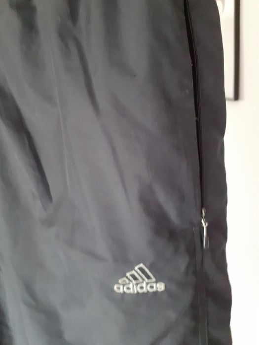 Vînd pantaloni trening mai multe firme originali