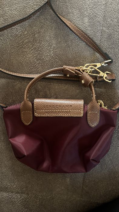 Продаю оригинальную сумку longchamp