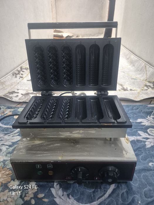 Вафли апарат . Корн дог апарат