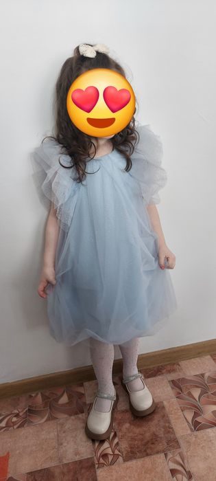 Продам платье праздничное