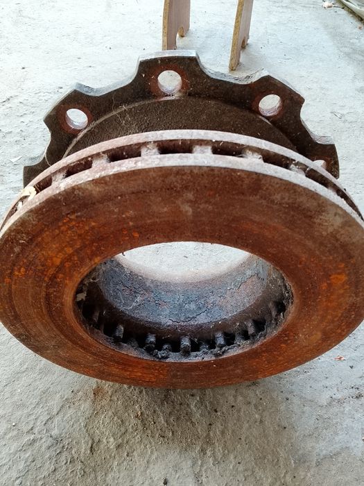 Диск тормозной от прицепа крона мега ось bpw