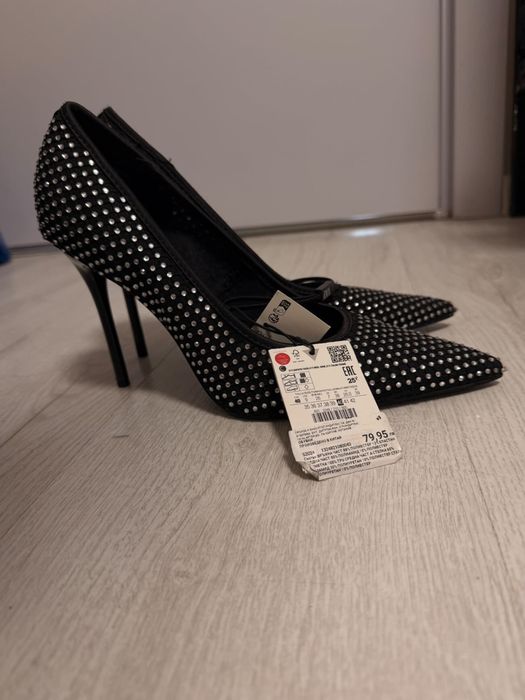 Дамски обувки на висок ток Zara