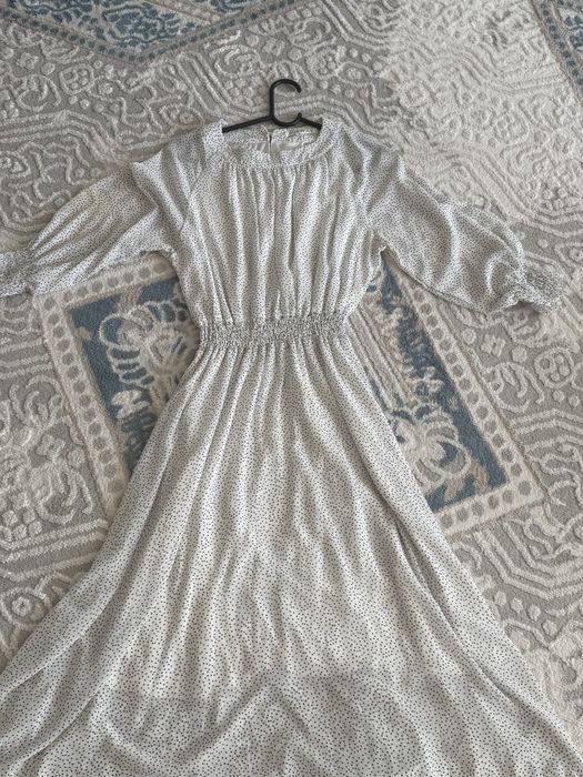 Продам платья в горошек