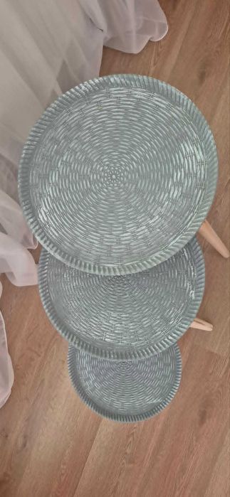 Masuta mica  set de 3 buc