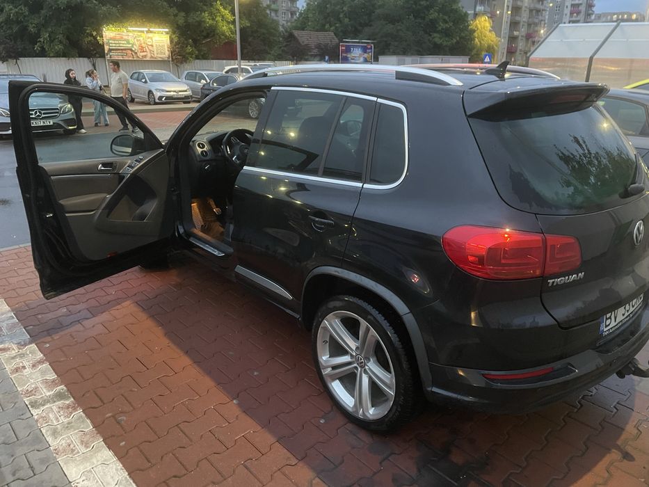 VOLKSWAGEN Tiguan 0 — imagine 4