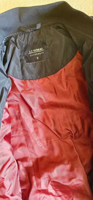 Стеганная фирменная куртка. Размер S.