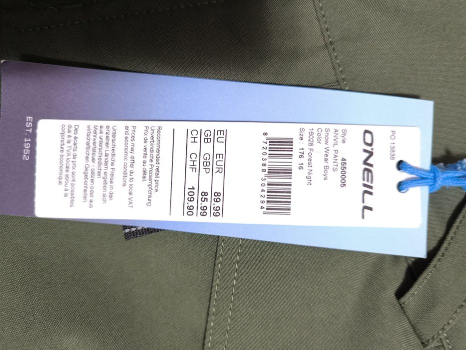 Costum schi/snowboard O'Neill Forest Night 176(16 ani)