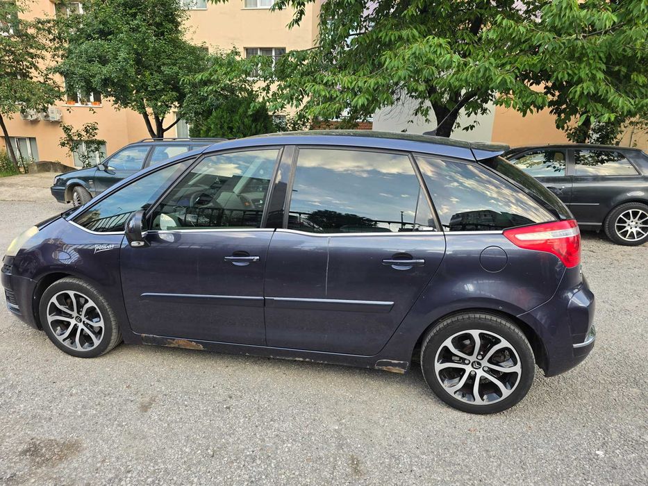 Продавам c4 picasso
