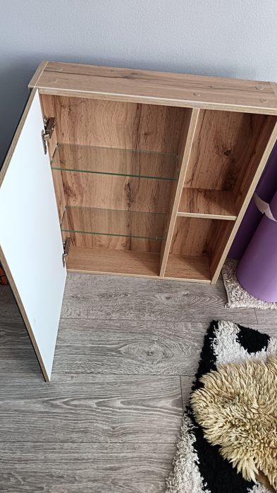 Зеркало с полками