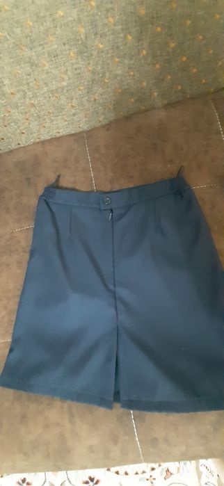 Продам юбки школьные