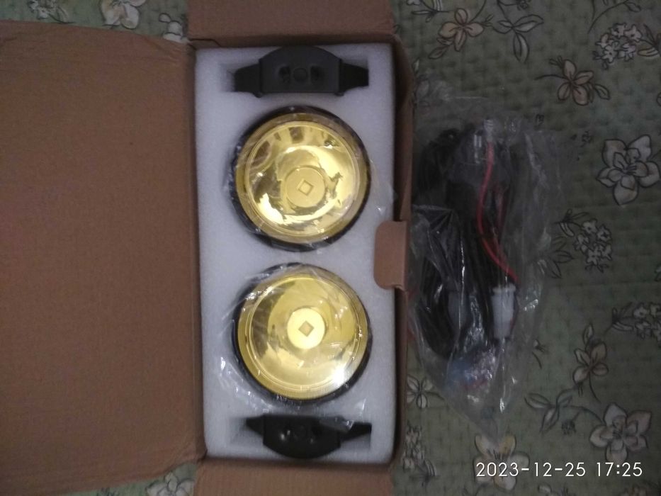 Классные, компактные противотуманные фары.