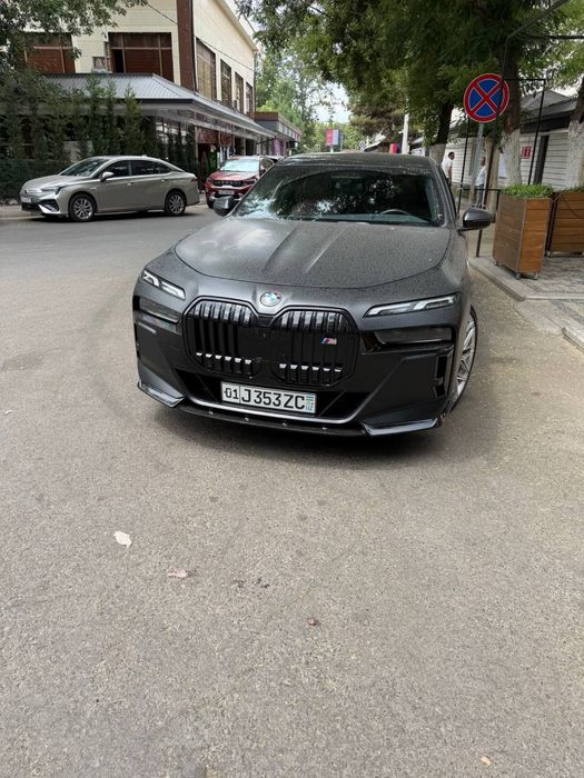 Продам Bmw 760i 2024 full. 4,4 бензин