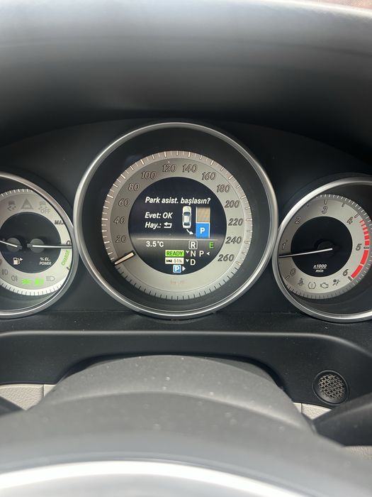 Mercedes  E300 . blutec