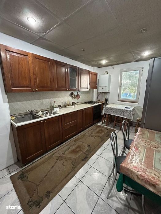 De vanzare apartament cu 3 camere, decomandat, ultracentral, 68000e