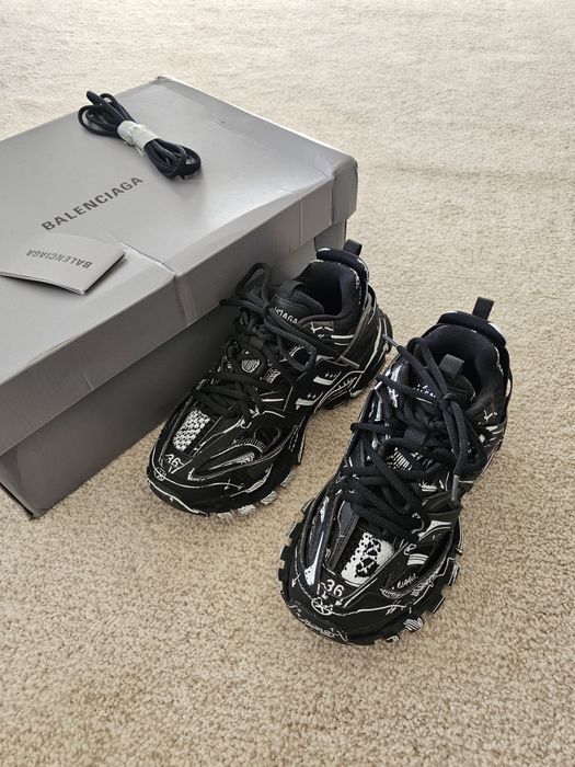 Balenciaga Track
