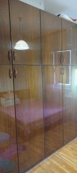 Четирикрилен гардероб