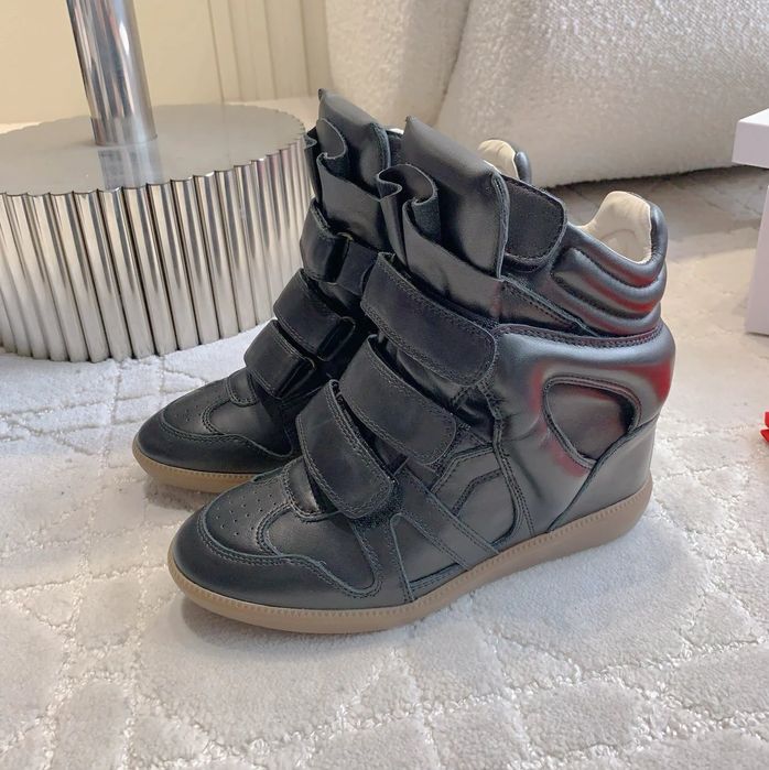 Isabel Marant Pe precomandă mărimi :35-40-