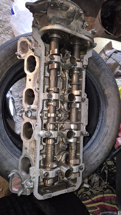 Головка двигателя 3UZ