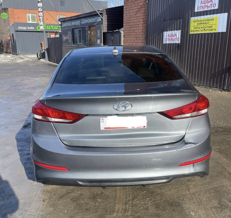 Hyundai Elantra 2016 2.0 DOHC GE