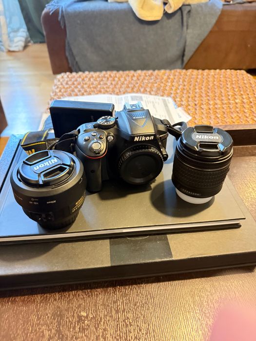 Nikkon D5300 + 18/55mm + 35mm