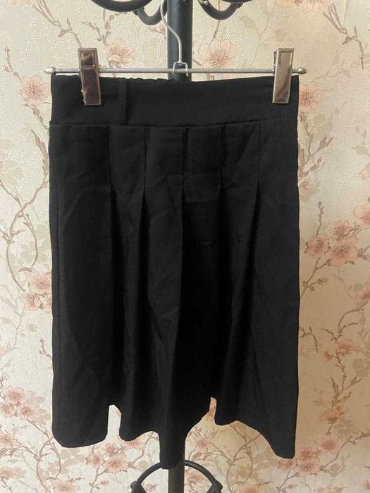 Продам разные школьные юбочки на девочку