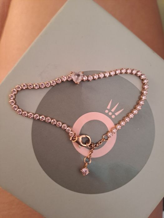 Гривна пандора- носена няколко пъти