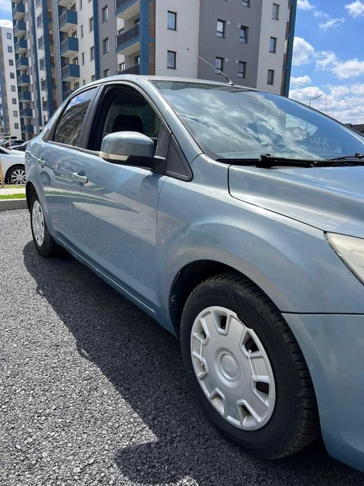 Ford Focus MK2 Sedan Facelift 1.6benzina + GPL