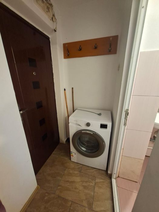 Garsonieră de închiriat