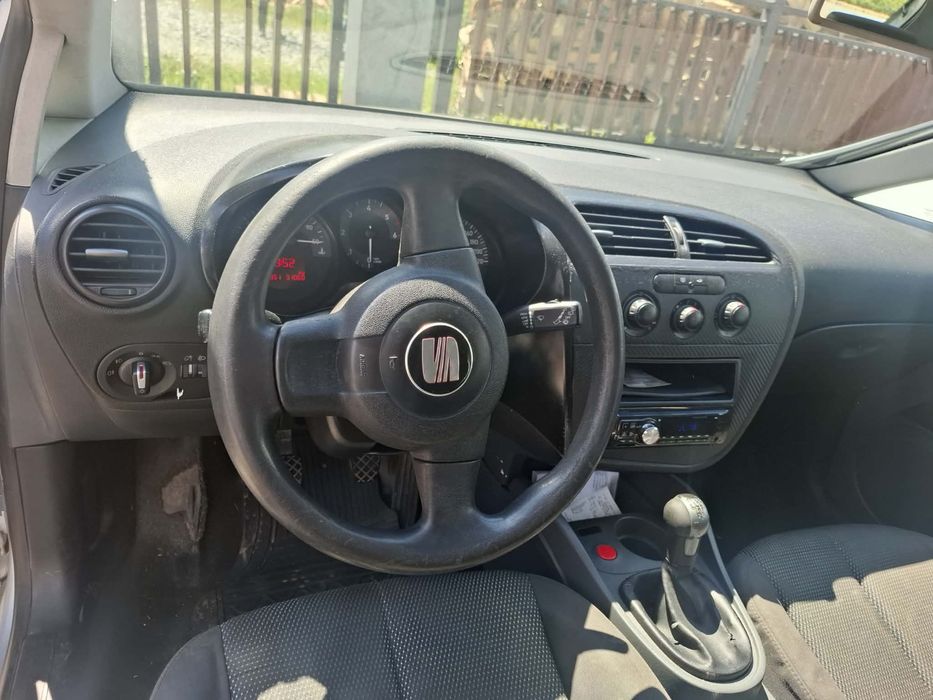 SEAT Leon 2009 — imagine 4