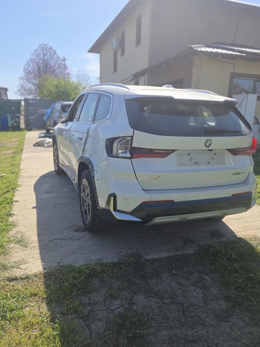 Vand BMW x1 Avariat
