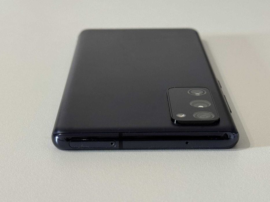 Бартер! Като НОВ! Samsung Galaxy S20 FE 5G Cloud Navy (Син)
