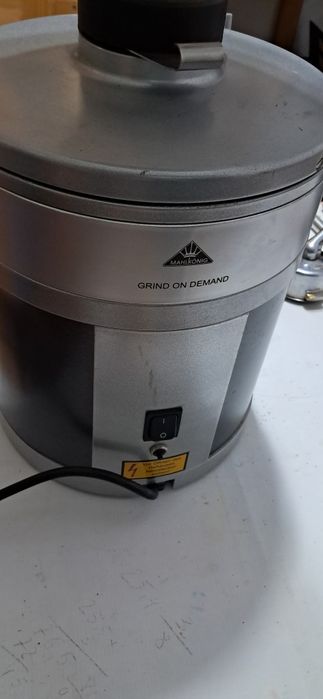 Risnita cafea cu citeva accesori
