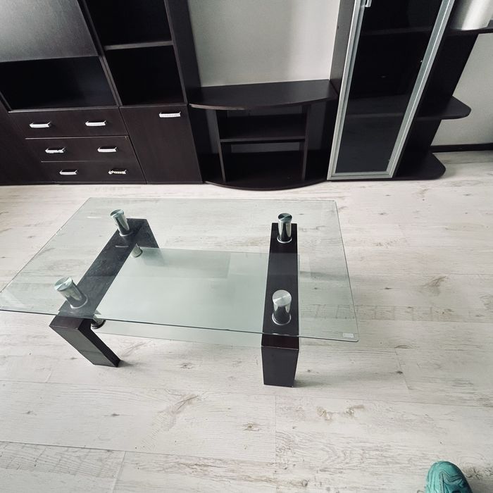 Mobilier in stare foarte buna ,îngrijit fara defecte !