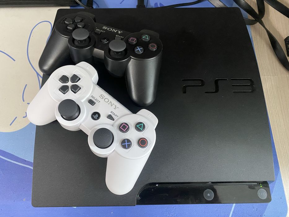 Продам PlayStation 3 Slim