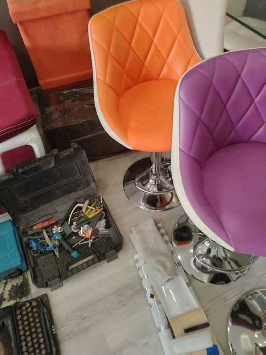 Продават се бар столове 4 на брой