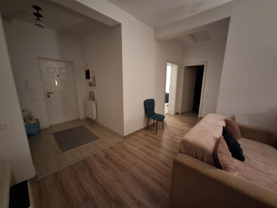 Casa  parter de închiriat Buftea - Crevedia, 4 camere , curte 430 mp.