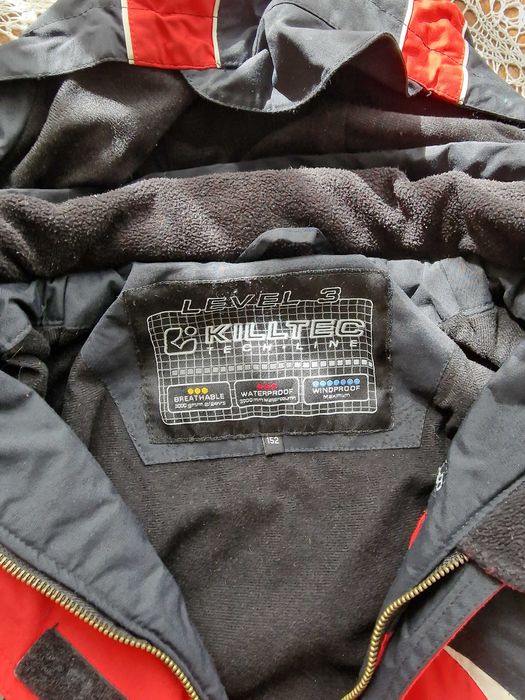 скиорско яке за юноши и  долнище за ски или туризъм