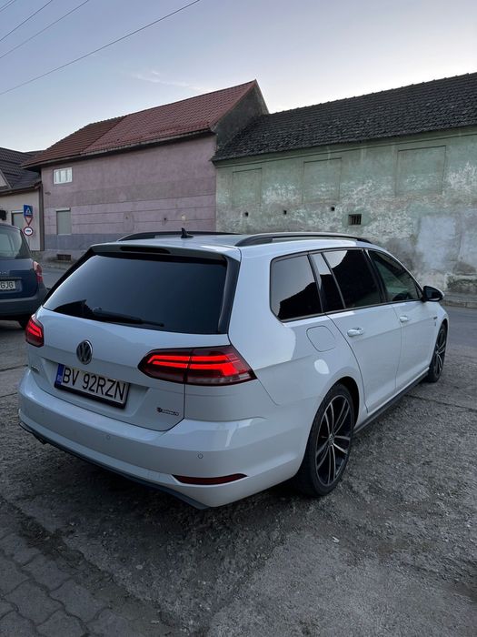 VW Golf GTD 2.0 D 184 CP