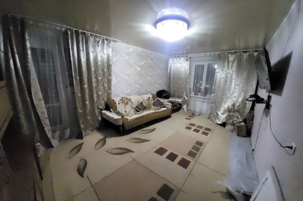 Продам 4-х ком квартиру