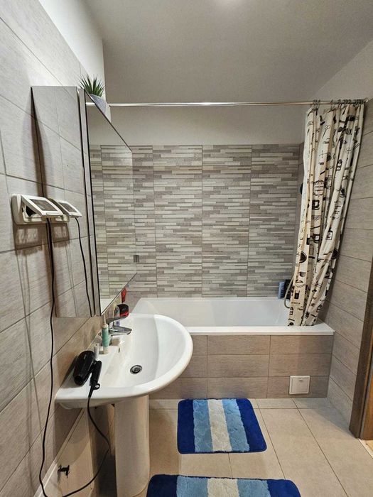 Intrare Racadau|2 camere|Bloc nou|Mobilat si utilat|Loc parcare